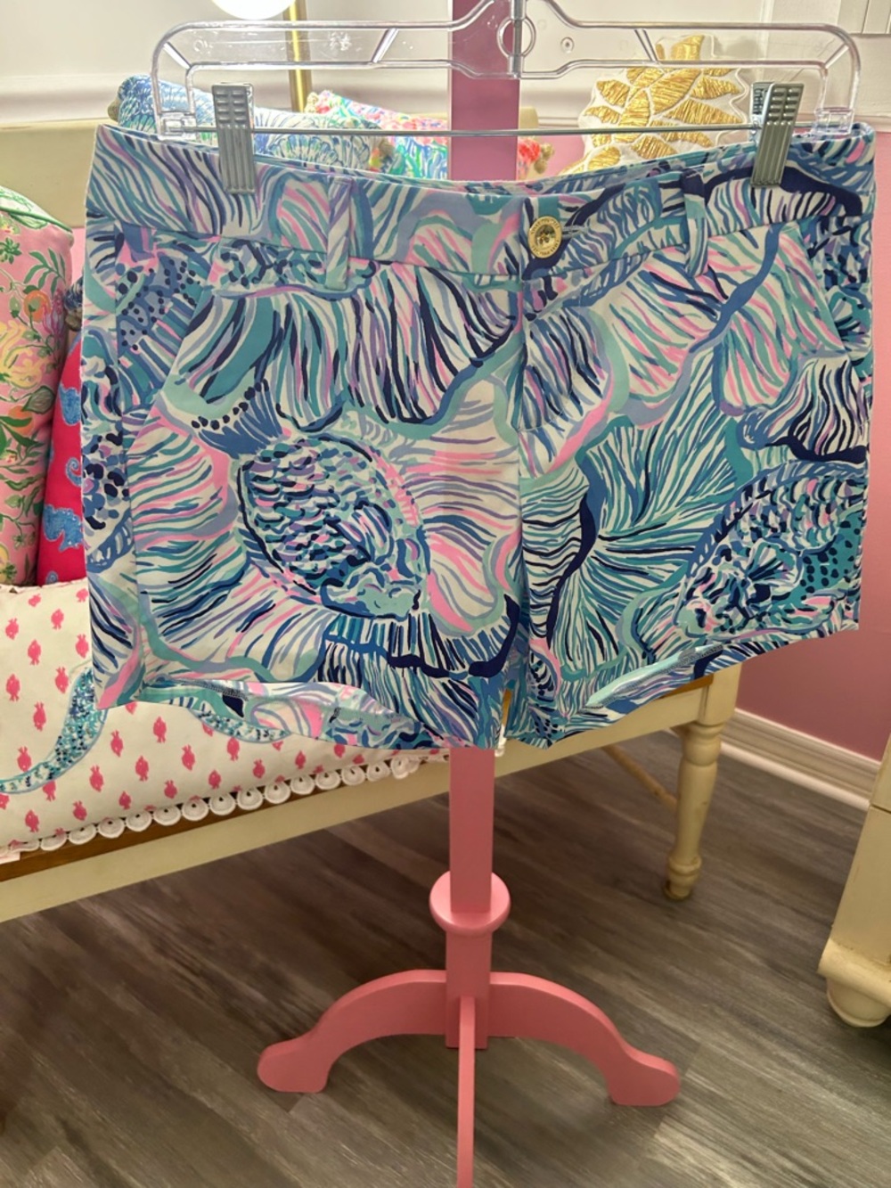 NWT Lilly Pulitzer Callahan stretch shorts, Bermuda Blue, Fishful Thinking, Sz 4 - Picture 3 of 9